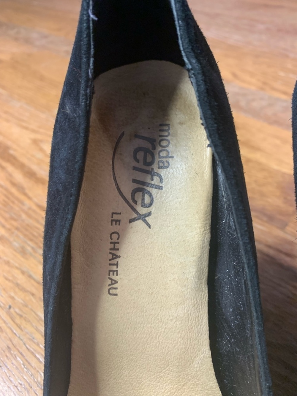 Le Château Moda Reflex Black Faux Suede Pointed Toe Pumps | Size 7M - Picture 8 of 11